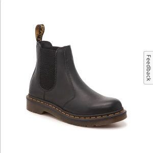 NWOB Sz8 2976 Chelsea boot from Dr. Martens